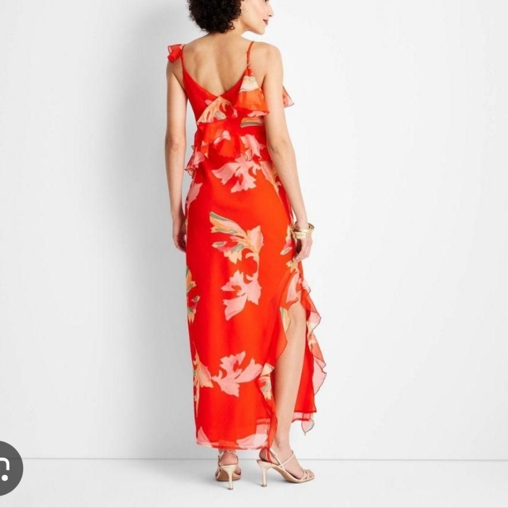 Future Collective Floral Maxi Size Small - Picture 2 of 8